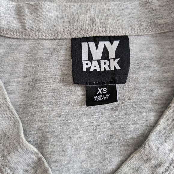 Ivy Park x UK Topshop Grey V Neck Logo Crop Top - Picture 3 of 4